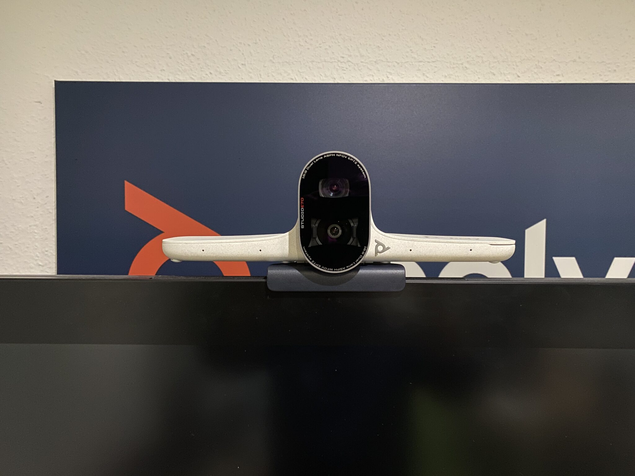 Unboxing Poly Studio E70 Unboxing Poly Studio E70 Uwe Ansmann